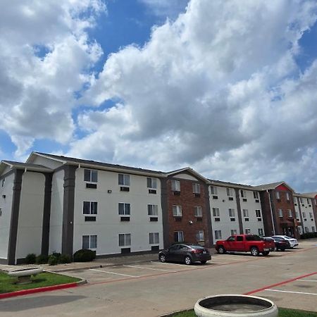 Super 8 By Wyndham Irving Dfw Airport/South Hotel Exterior photo